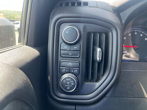 Used 2021 Chevrolet Silverado 2500 Custom w/ Custom Value Package AWD/4WD image 9