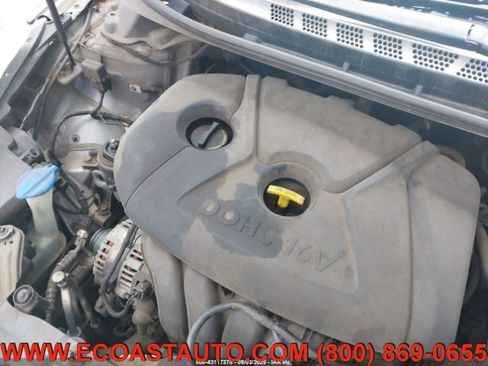 Used 2015 Hyundai Elantra SE w/ Option Group 02 image 10