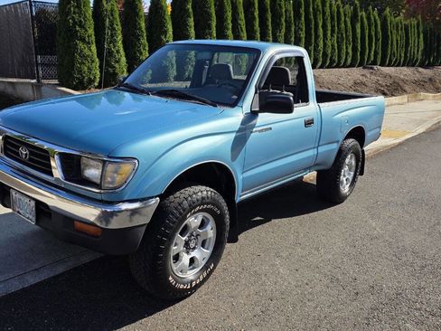 Used 1995 Toyota Tacoma 4x4 Regular Cab image 1
