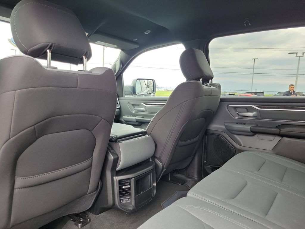 Used 2022 RAM 1500 Big Horn AWD/4WD image 16