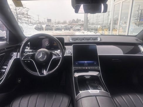 Used 2022 Mercedes-Benz S 500 S 500 image 11