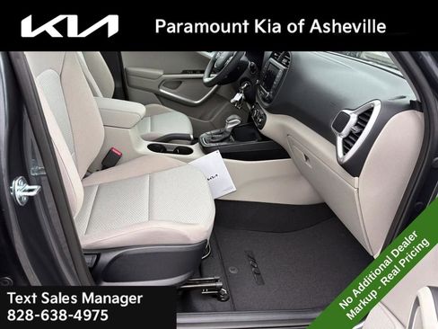 New 2025 Kia Soul LX image 16