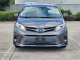 Used 2019 Toyota Sienna L image 2