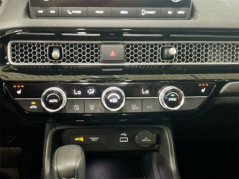 Used 2024 Honda Civic EX image 17