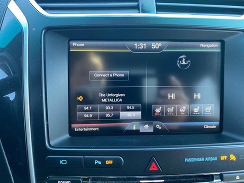 Used 2016 Ford Explorer Sport w/ Equipment Group 401A AWD/4WD image 18