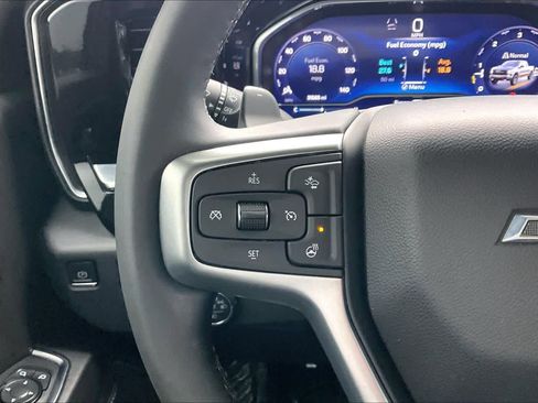 Used 2024 Chevrolet Silverado 1500 LT Trail Boss w/ Convenience Package II AWD/4WD image 23