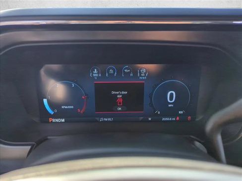 Used 2024 Ford F250 Lariat w/ Black Appearance Package image 9