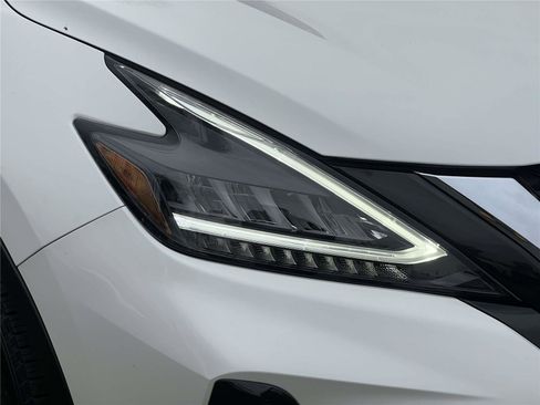 Certified 2024 Nissan Murano SV image 13