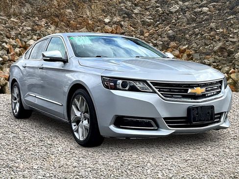 Used 2015 Chevrolet Impala LTZ FWD image 10
