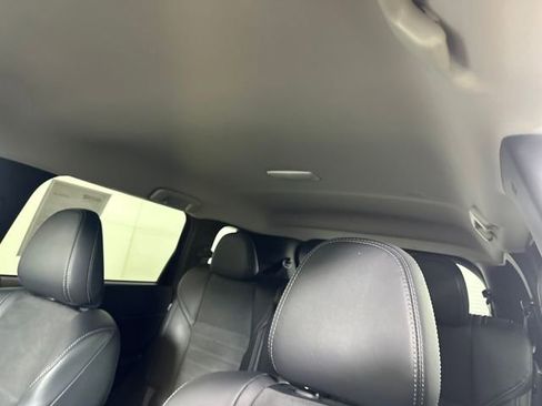 Used 2024 Mitsubishi Outlander SE Black Edition image 12