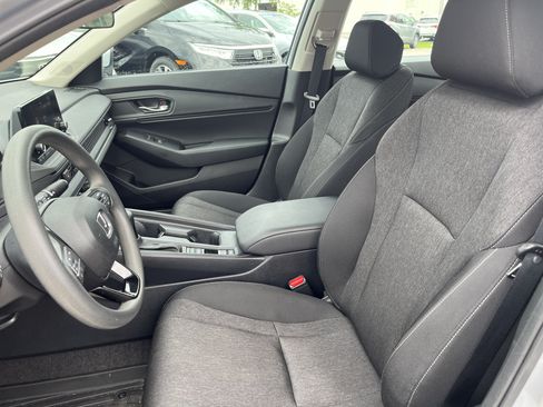 Used 2024 Honda Accord EX image 19