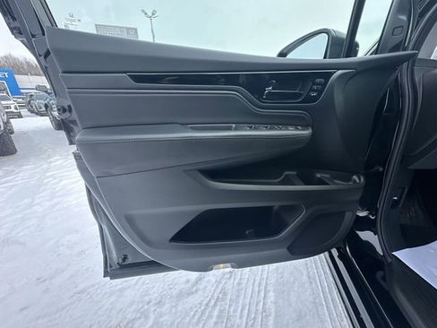 Used 2024 Honda Odyssey Touring image 25