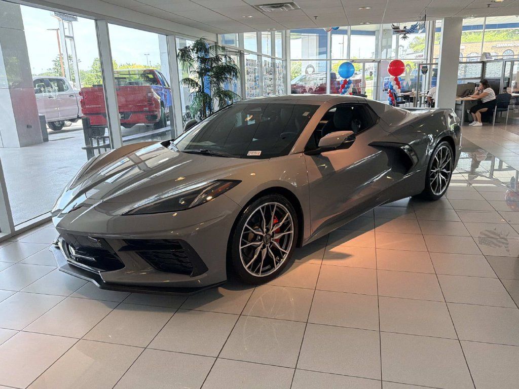 Used 2025 Chevrolet Corvette Stingray Preferred Conv w/ 2LT RWD image 7