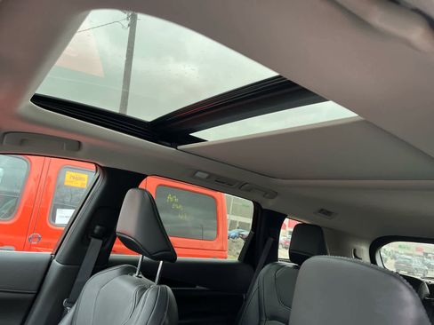 Used 2023 INFINITI QX60 Pure image 3