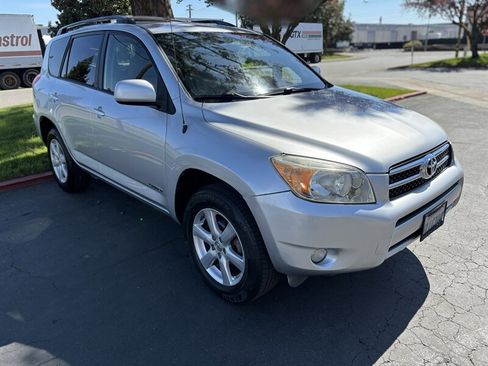 Used 2008 Toyota RAV4 Limited AWD/4WD image 3