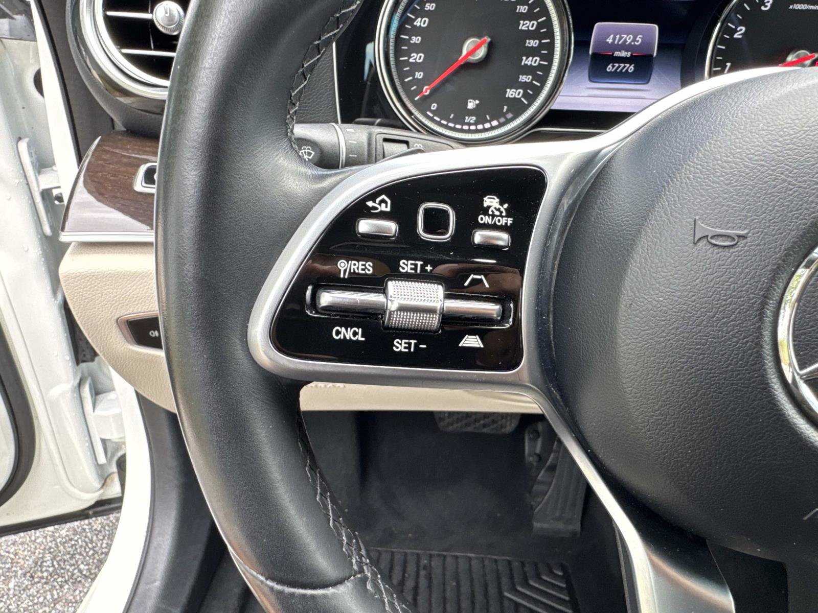 Used 2019 Mercedes-Benz E 450 4MATIC Wagon image 32