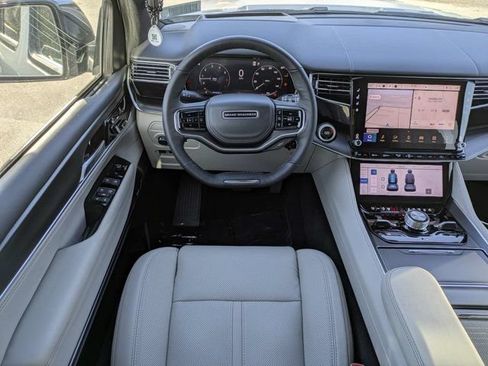 New 2026 Jeep Grand Wagoneer Summit w/ Premium Group III AWD/4WD image 18