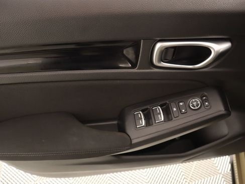 Used 2025 Honda Civic Sport image 16