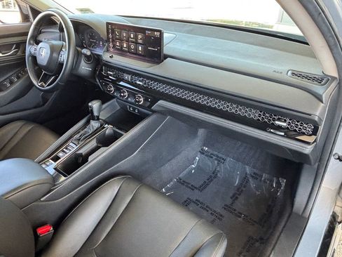 Used 2024 Honda Accord EX-L image 21
