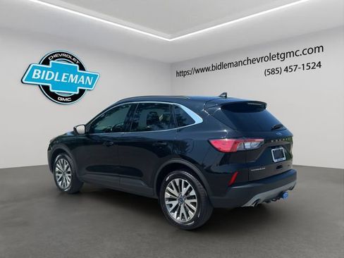 Used 2022 Ford Escape Titanium w/ Class II Trailer Tow Package AWD/4WD image 5