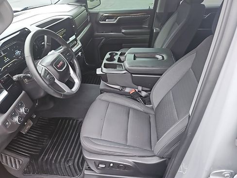Used 2024 GMC Sierra 1500 Elevation image 16