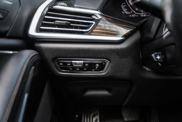 Used 2020 BMW X7 xDrive40i w/ Cold Weather Package AWD/4WD image 61