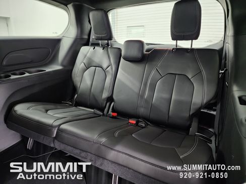 New 2026 Chrysler Voyager LX image 34