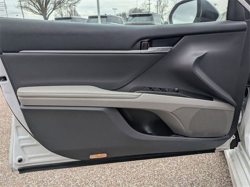 Used 2024 Toyota Camry XSE image 23