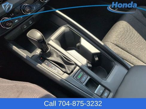 Certified 2025 Honda Accord LX image 28