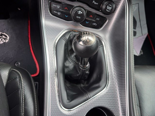 Used 2015 Dodge Challenger SRT Hellcat RWD image 31