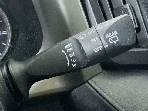 Used 2016 Toyota RAV4 LE image 8