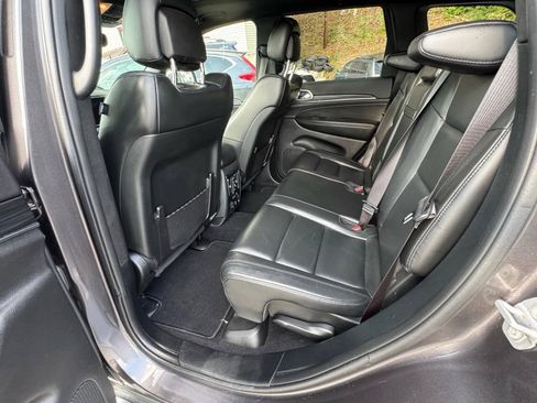 Used 2019 Jeep Grand Cherokee Limited AWD/4WD image 7