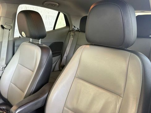 Used 2016 Buick Encore Premium FWD image 2