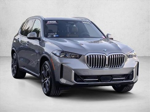 Certified 2024 BMW X5 xDrive40i w/ Premium Package image 3