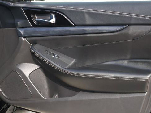 Used 2023 Nissan Maxima Platinum w/ Sport Mat Group image 17
