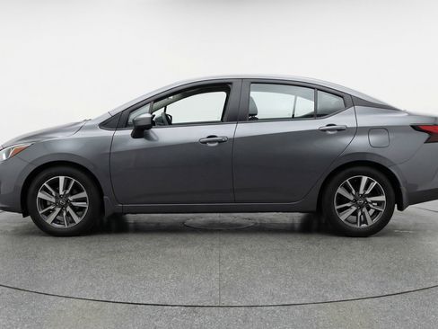 Used 2025 Nissan Versa SV image 5