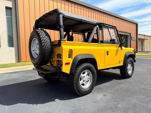 Used 1997 Land Rover Defender 90 AWD/4WD image 9