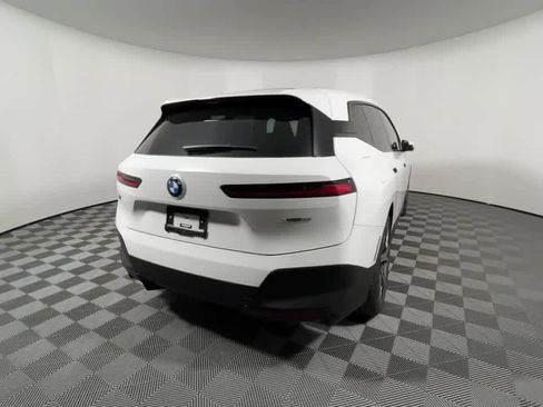 New 2022 BMW iX xDrive50 w/ Convenience Package image 13