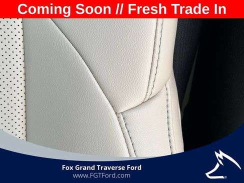 Used 2025 Jeep Grand Cherokee L Limited w/ Luxury Tech Group II AWD/4WD image 13