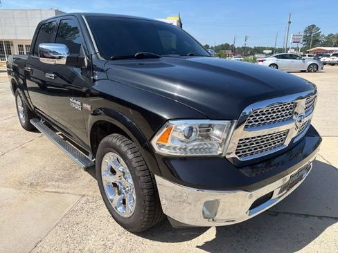 Used 2016 RAM 1500 Laramie w/ Convenience Group AWD/4WD image 4