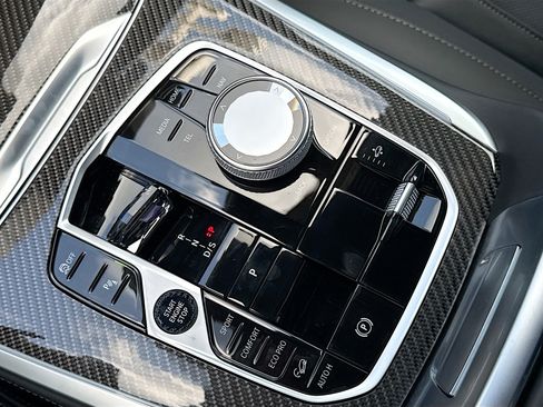 New 2027 BMW X7 M60i AWD/4WD image 30