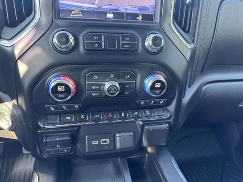 Used 2020 GMC Sierra 1500 AT4 w/ AT4 Premium Package image 33