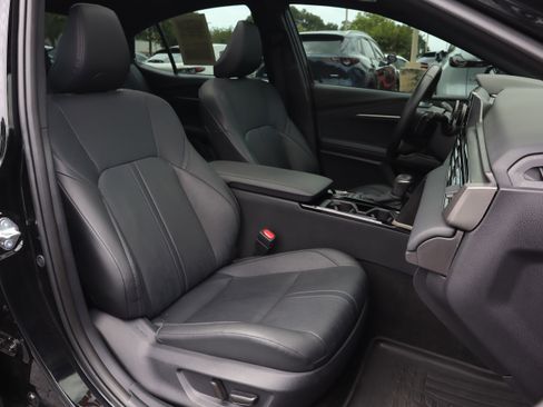 Used 2025 Toyota Camry XSE FWD image 29