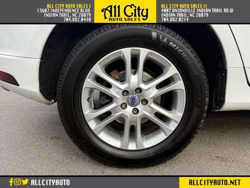 Used 2016 Volvo XC60 T5 Platinum image 30