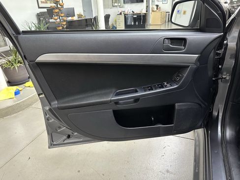 Used 2011 Mitsubishi Lancer ES image 10