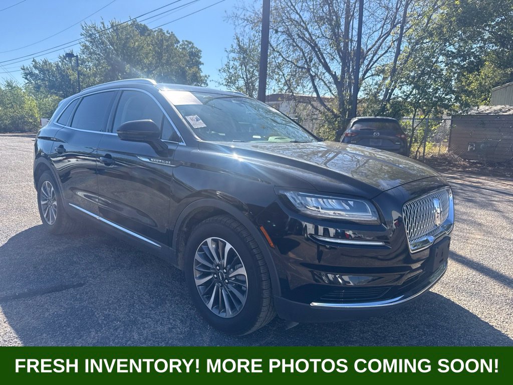 Used 2022 Lincoln Nautilus FWD w/ Premium Package image 1