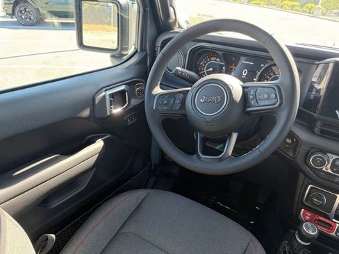 New 2026 Jeep Wrangler Unlimited Rubicon AWD/4WD image 29