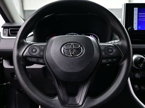 Used 2024 Toyota RAV4 XLE AWD/4WD image 23
