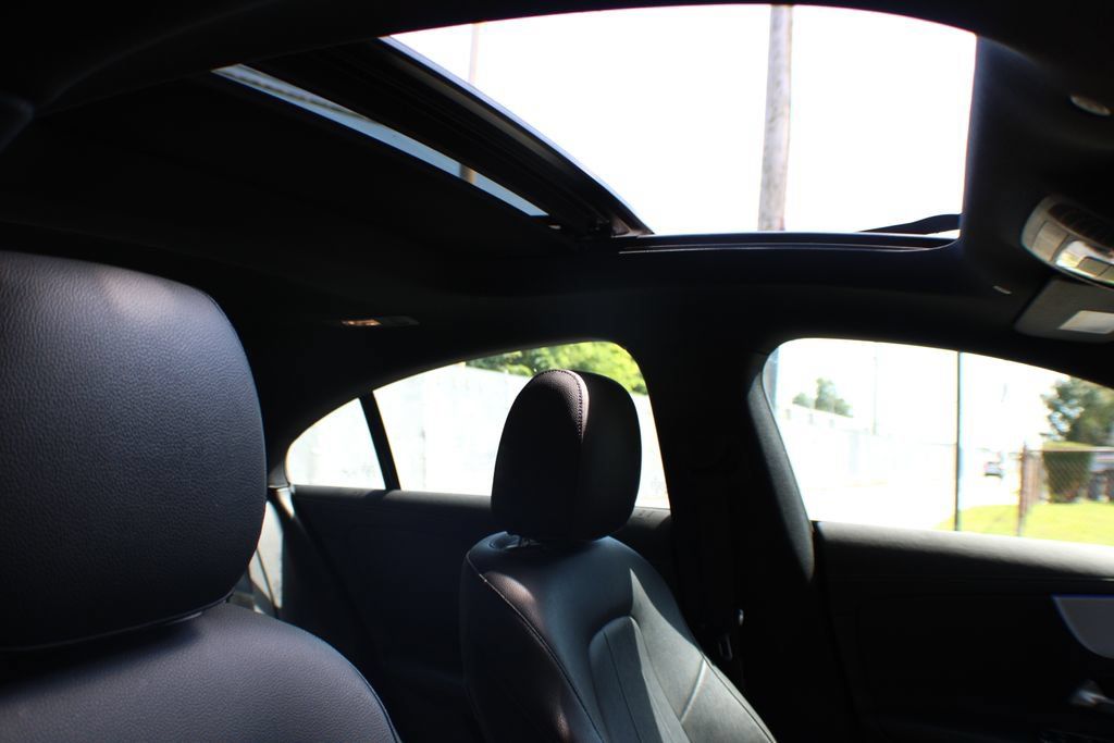 Used 2025 Mercedes-Benz CLA 250 image 25