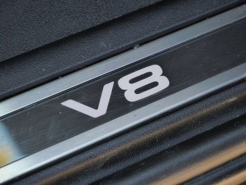 Used 2024 Land Rover Defender 110 Carpathian Edition AWD/4WD image 21